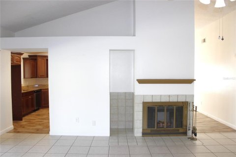 House in Brandon, Florida 3 bedrooms, 164.72 sq.m. № 2236246 - photo 17