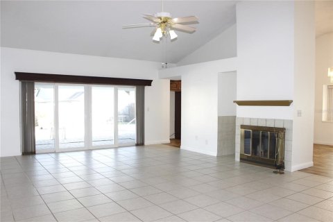 House in Brandon, Florida 3 bedrooms, 164.72 sq.m. № 2236246 - photo 16