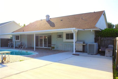 House in Brandon, Florida 3 bedrooms, 164.72 sq.m. № 2236246 - photo 19