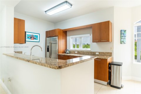 Adosado en venta en Aventura, Florida, 2 dormitorios, 162.11 m2 № 1732030 - foto 10