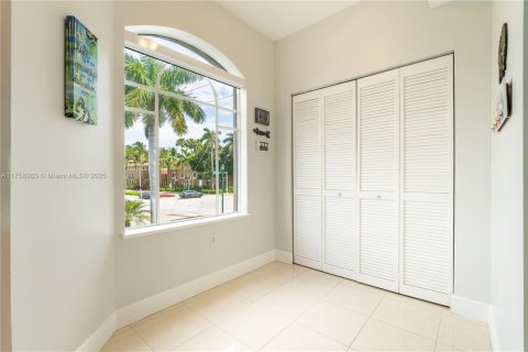 Adosado en venta en Aventura, Florida, 2 dormitorios, 162.11 m2 № 1732030 - foto 13
