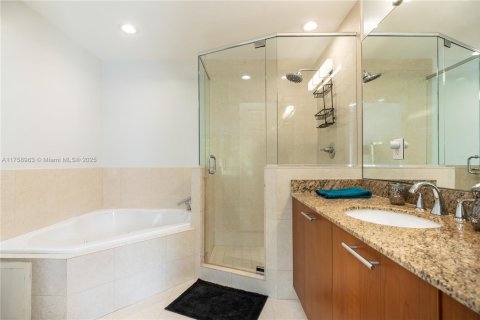 Adosado en venta en Aventura, Florida, 2 dormitorios, 162.11 m2 № 1732030 - foto 25