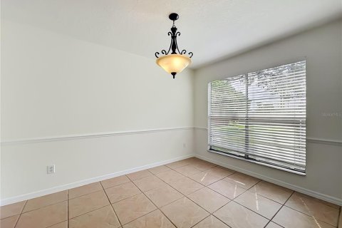 Villa ou maison à louer à Lake Mary, Floride: 4 chambres, 152.36 m2 № 2148538 - photo 16