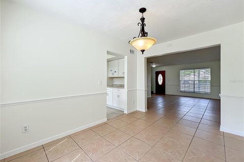 Villa ou maison à louer à Lake Mary, Floride: 4 chambres, 152.36 m2 № 2148538 - photo 15