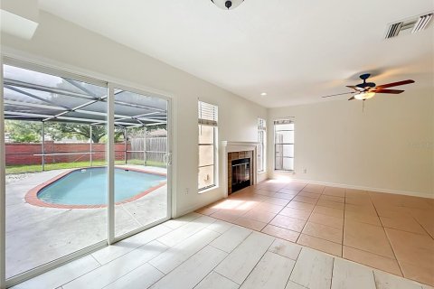Villa ou maison à louer à Lake Mary, Floride: 4 chambres, 152.36 m2 № 2148538 - photo 24
