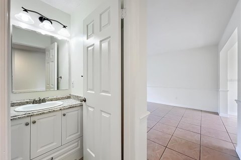 Villa ou maison à louer à Lake Mary, Floride: 4 chambres, 152.36 m2 № 2148538 - photo 29
