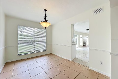Villa ou maison à louer à Lake Mary, Floride: 4 chambres, 152.36 m2 № 2148538 - photo 13
