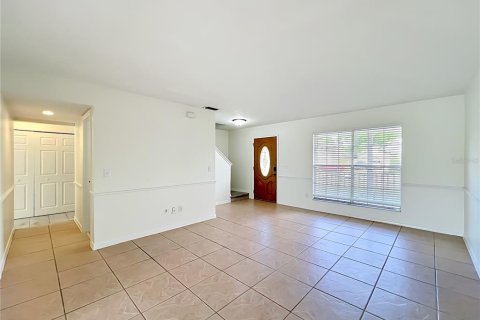 Villa ou maison à louer à Lake Mary, Floride: 4 chambres, 152.36 m2 № 2148538 - photo 12