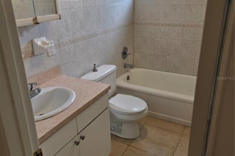 Villa ou maison à vendre à Tampa, Floride: 4 chambres, 185.9 m2 № 1909217 - photo 11