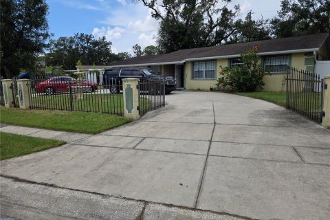 Villa ou maison à vendre à Tampa, Floride: 4 chambres, 185.9 m2 № 1909217 - photo 4