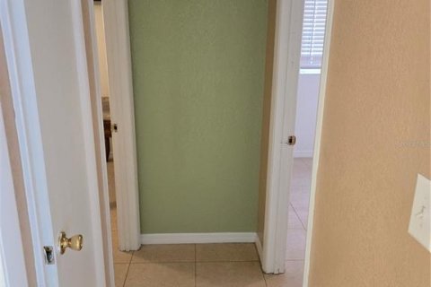 Villa ou maison à vendre à Tampa, Floride: 4 chambres, 185.9 m2 № 1909217 - photo 10