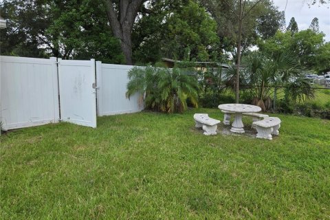 Villa ou maison à vendre à Tampa, Floride: 4 chambres, 185.9 m2 № 1909217 - photo 8
