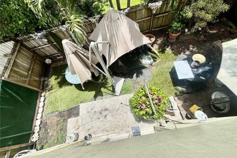 House in Homestead, Florida 5 bedrooms, 201.6 sq.m. № 1805948 - photo 10