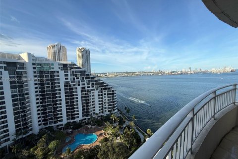 Condo à Miami, Floride, 1 chambre  № 2252548