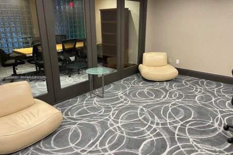 Copropriété à louer à Miami, Floride: 1 chambre, 62.34 m2 № 2252548 - photo 16