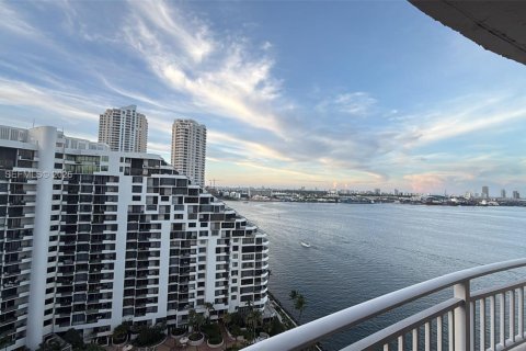 Copropriété à louer à Miami, Floride: 1 chambre, 62.34 m2 № 2252548 - photo 11