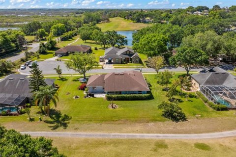 House in Clermont, Florida 3 bedrooms, 196.02 sq.m. № 1725728 - photo 30