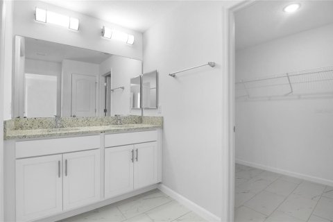 Casa en venta en Kissimmee, Florida, 4 dormitorios, 162.3 m2 № 1636608 - foto 15