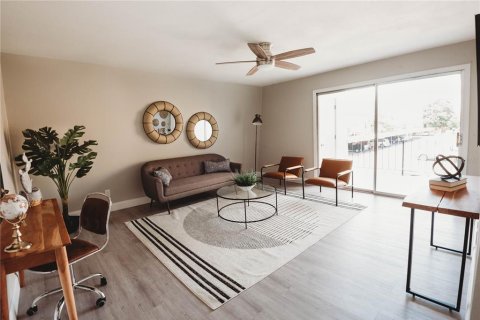 Condominio en alquiler en Winter Park, Florida, 1 dormitorio, 77.57 m2 № 1914064 - foto 11