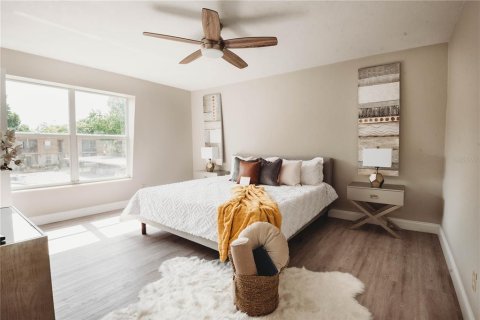 Condominio en alquiler en Winter Park, Florida, 1 dormitorio, 77.57 m2 № 1914064 - foto 1