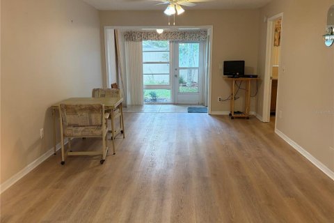 House in Clearwater, Florida 2 bedrooms, 86.86 sq.m. № 2200796 - photo 3