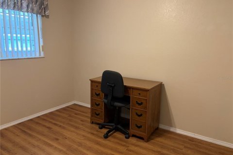 House in Clearwater, Florida 2 bedrooms, 86.86 sq.m. № 2200796 - photo 15
