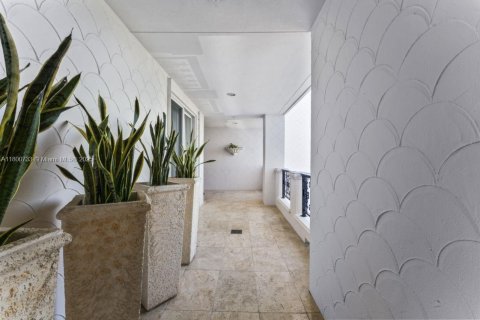 Copropriété à vendre à Miami Beach, Floride: 3 chambres, 254.55 m2 № 1861785 - photo 5