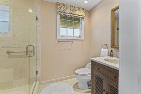 Copropriété à vendre à Miami Beach, Floride: 3 chambres, 254.55 m2 № 1861785 - photo 26
