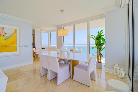 Copropriété à louer à Miami Beach, Floride: 3 chambres, 163.6 m2 № 1867720 - photo 27