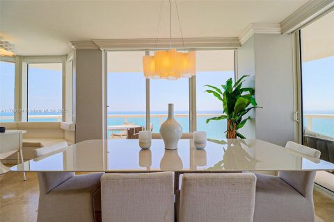 Copropriété à louer à Miami Beach, Floride: 3 chambres, 163.6 m2 № 1867720 - photo 30