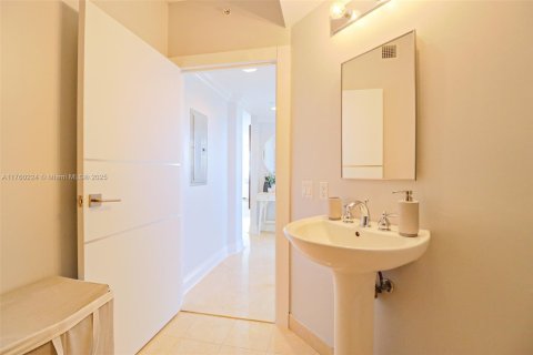 Copropriété à louer à Miami Beach, Floride: 3 chambres, 163.6 m2 № 1867720 - photo 7
