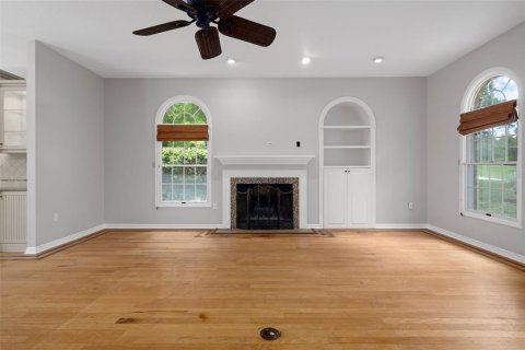 Casa en venta en Weeki Wachee, Florida, 4 dormitorios, 337.89 m2 № 1804004 - foto 15