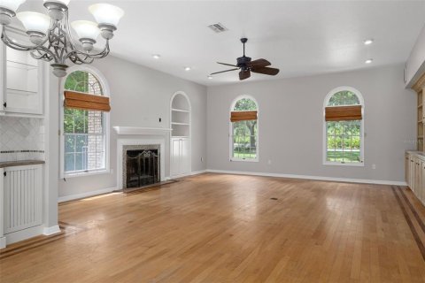 Casa en venta en Weeki Wachee, Florida, 4 dormitorios, 337.89 m2 № 1804004 - foto 21