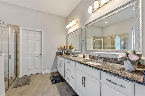 House in Windermere, Florida 5 bedrooms, 346.06 sq.m. № 2237763 - photo 19