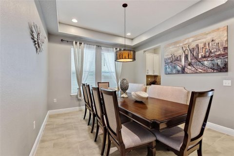 House in Windermere, Florida 5 bedrooms, 346.06 sq.m. № 2237763 - photo 6