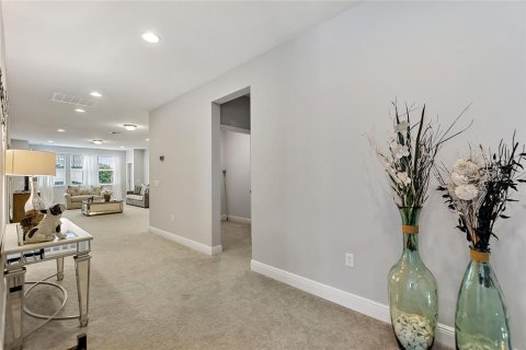House in Windermere, Florida 5 bedrooms, 346.06 sq.m. № 2237763 - photo 21