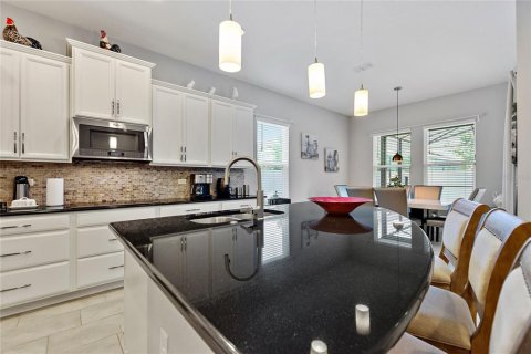 House in Windermere, Florida 5 bedrooms, 346.06 sq.m. № 2237763 - photo 14