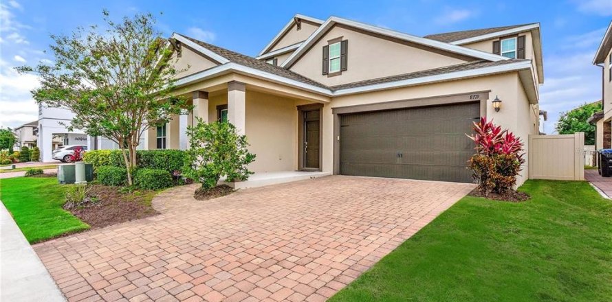 House in Windermere, Florida 5 bedrooms, 346.06 sq.m. № 2237763