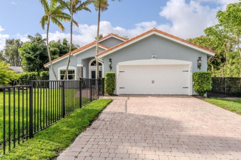 Villa ou maison à Plantation, Floride 4 chambres, 232.16 m2 № 2249656