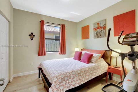 Casa en venta en Homestead, Florida, 4 dormitorios, 185.06 m2 № 1928449 - foto 13