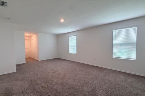 Villa ou maison à vendre à Kissimmee, Floride: 5 chambres, 211.91 m2 № 2412706 - photo 15