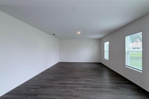 Villa ou maison à vendre à Kissimmee, Floride: 5 chambres, 211.91 m2 № 2412706 - photo 11