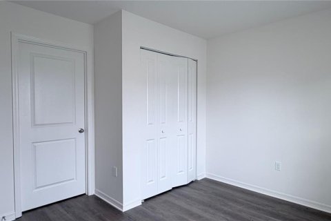 Villa ou maison à vendre à Kissimmee, Floride: 5 chambres, 211.91 m2 № 2412706 - photo 14