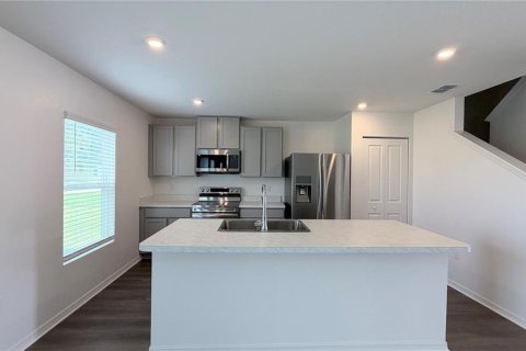 Villa ou maison à vendre à Kissimmee, Floride: 5 chambres, 211.91 m2 № 2412706 - photo 6