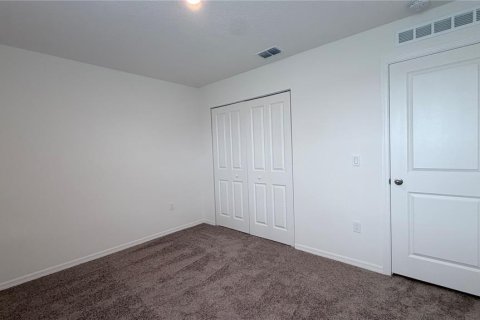 Villa ou maison à vendre à Kissimmee, Floride: 5 chambres, 211.91 m2 № 2412706 - photo 21