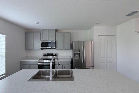 Villa ou maison à vendre à Kissimmee, Floride: 5 chambres, 211.91 m2 № 2412706 - photo 8