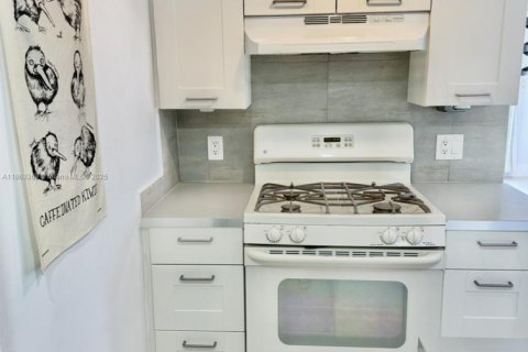 Appartement à louer à Miami Beach, Floride: 1 chambre, 64.66 m2 № 1891357 - photo 9