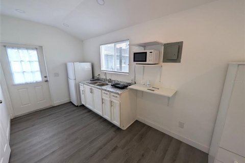 Apartamento en alquiler en Tampa, Florida, 1 dormitorio, 24.53 m2 № 1909394 - foto 2