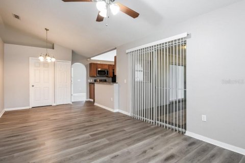 House in Kissimmee, Florida 3 bedrooms, 153.66 sq.m. № 1894471 - photo 5