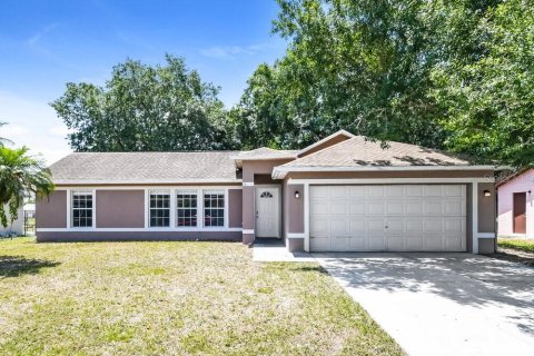 House in Kissimmee, Florida 3 bedrooms, 153.66 sq.m. № 1894471 - photo 1